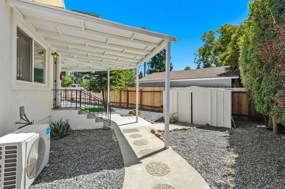 5590 Shasta Lane La Mesa, CA 91942