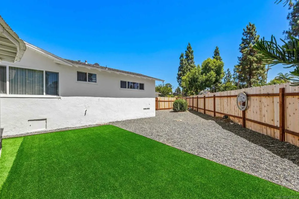 5590 Shasta Lane La Mesa, CA 91942