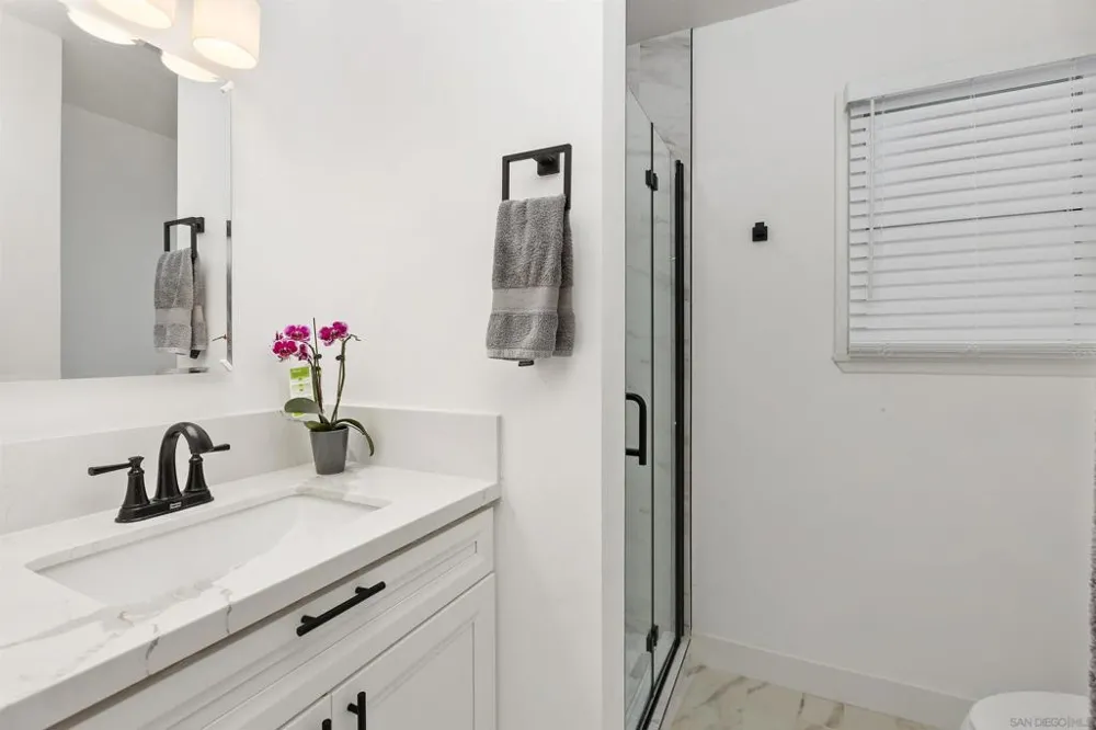 5590 Shasta Lane La Mesa, CA 91942