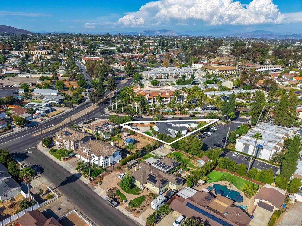 5590 Shasta Lane La Mesa, CA 91942