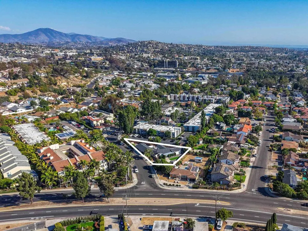 5590 Shasta Lane La Mesa, CA 91942