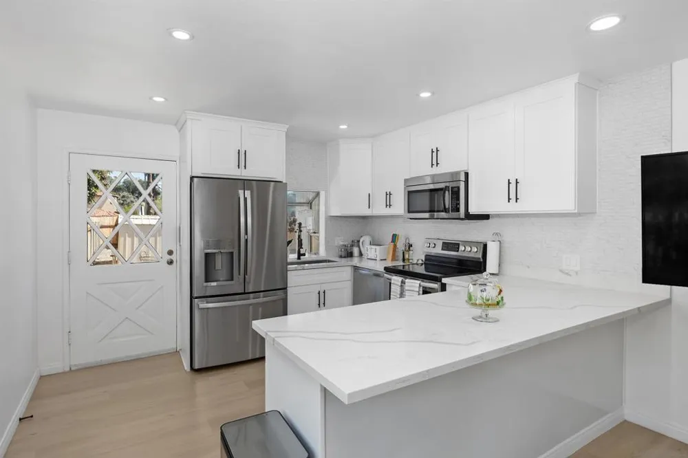 5590 Shasta Lane La Mesa, CA 91942