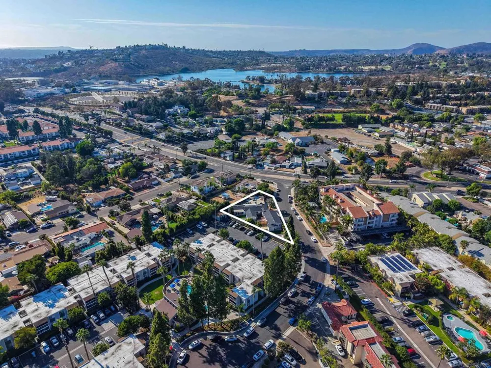 5590 Shasta Lane La Mesa, CA 91942