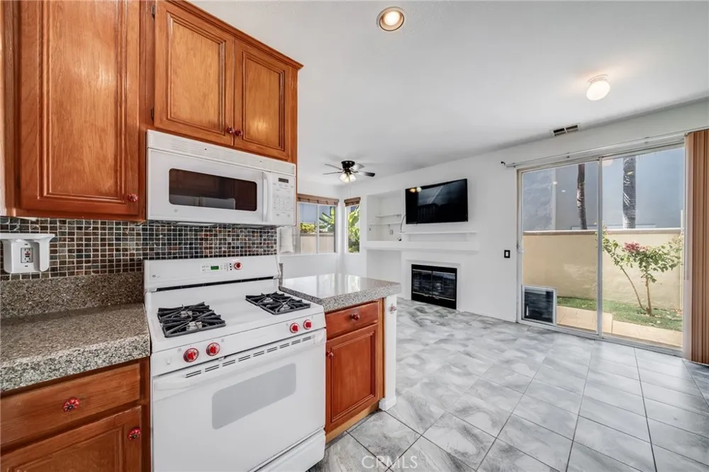 148 Seacountry Rancho Santa Margarita, CA 92688