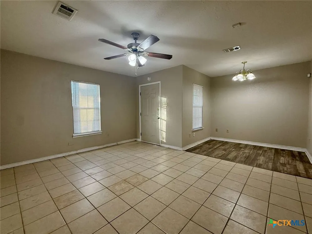 1202 Stewart Street Killeen, TX 76541