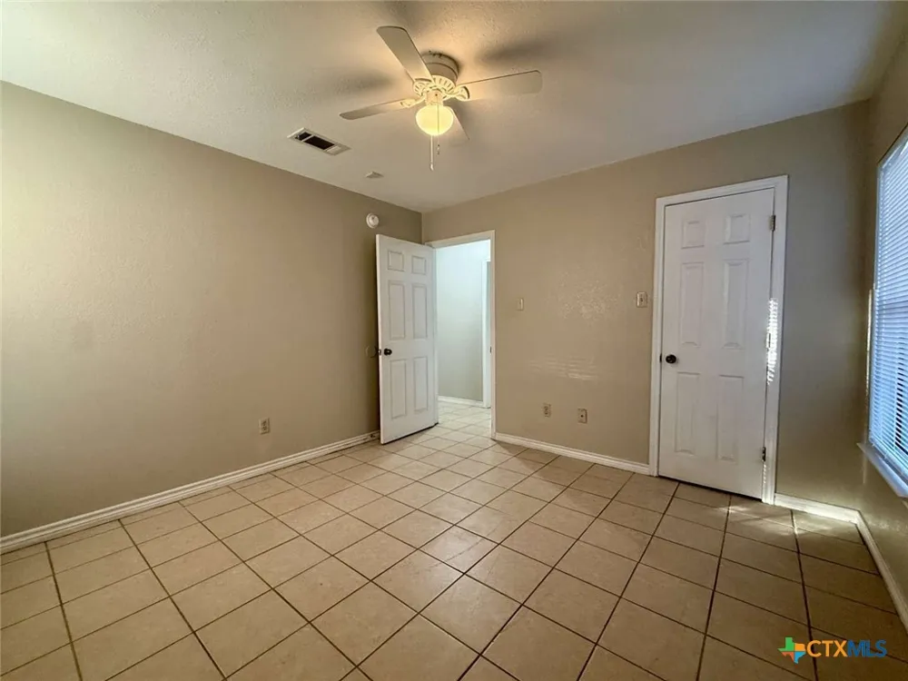 1202 Stewart Street Killeen, TX 76541