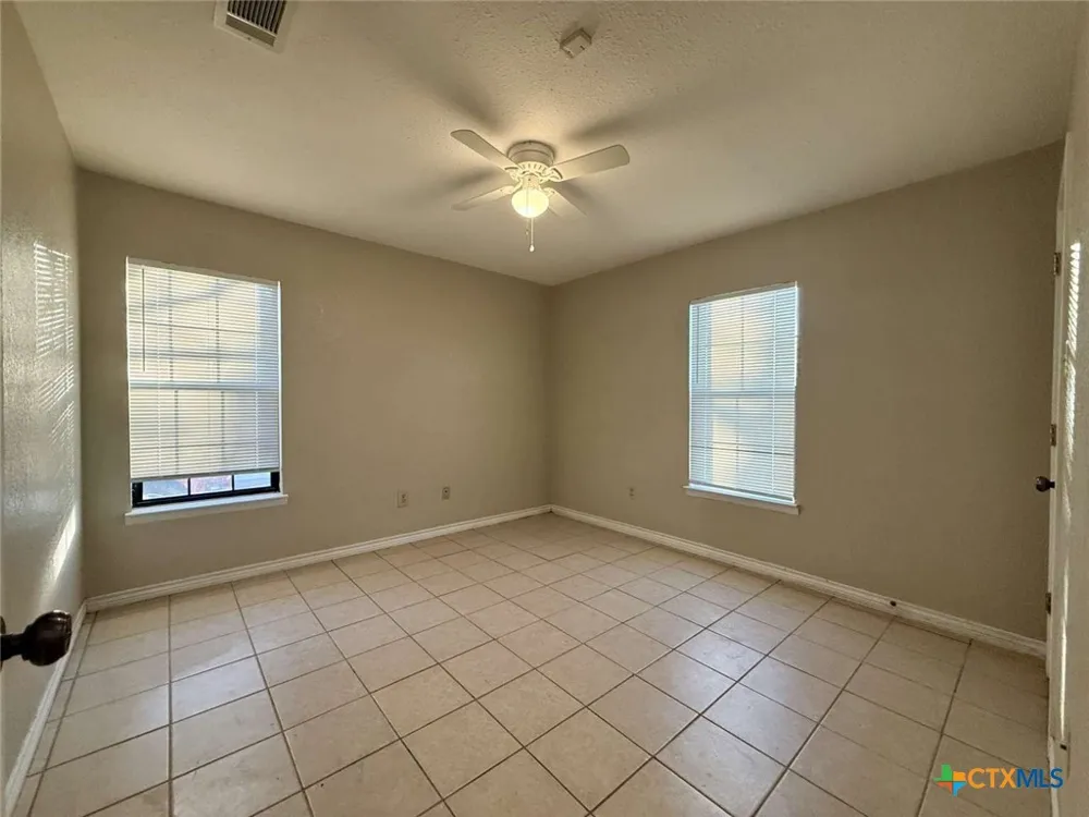 1202 Stewart Street Killeen, TX 76541