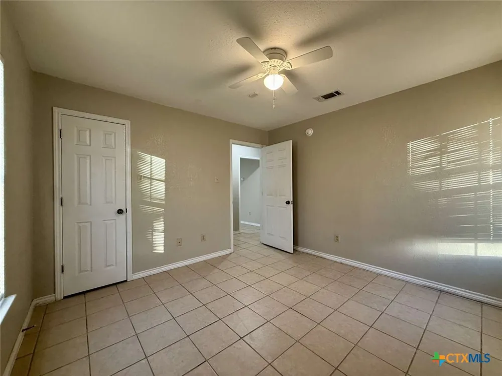 1202 Stewart Street Killeen, TX 76541
