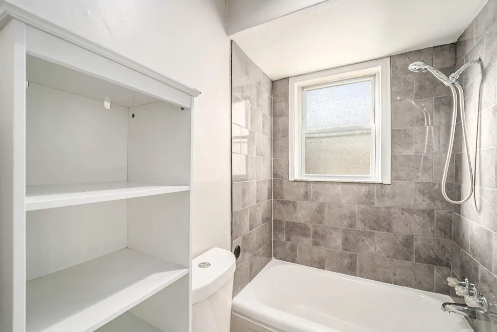 23735 Donald Avenue Eastpointe, MI 48021