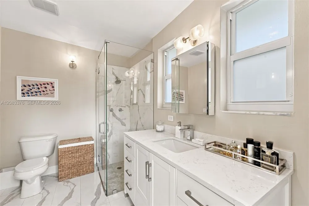 5763 SW 51st St Miami, FL 33155