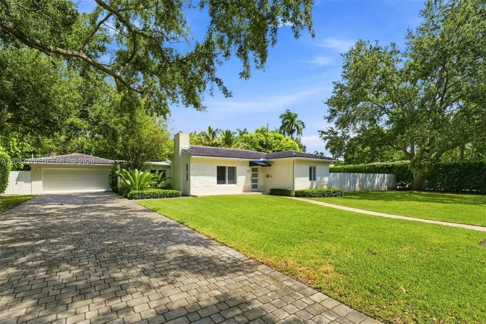 5763 SW 51st St Miami, FL 33155