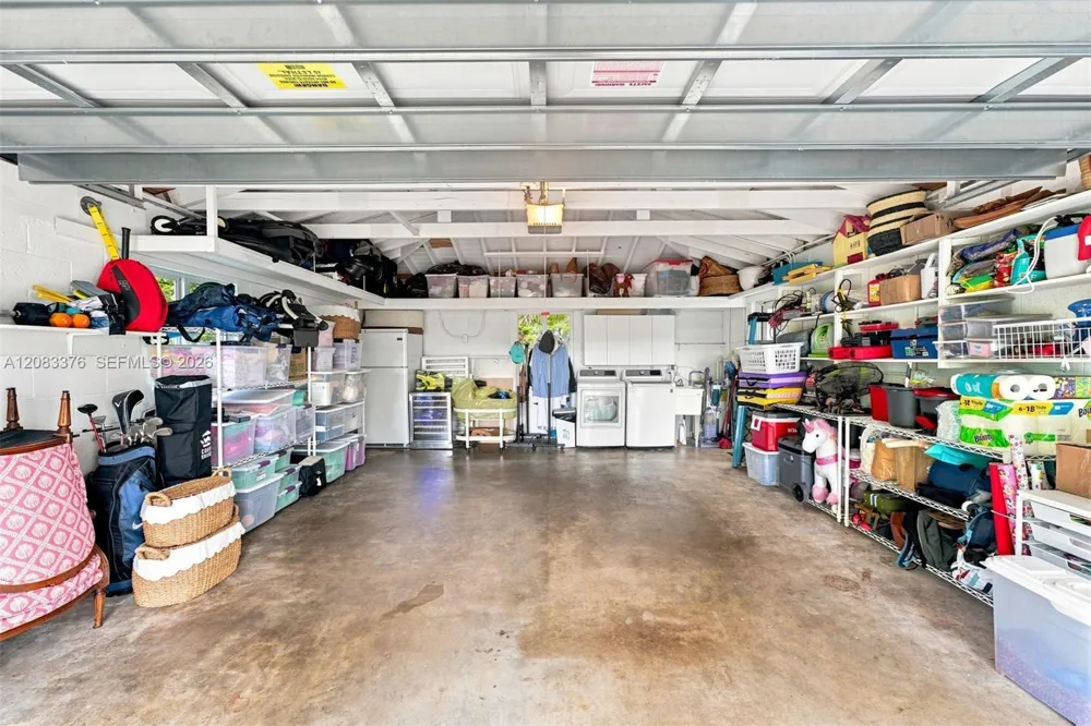 5763 SW 51st St Miami, FL 33155