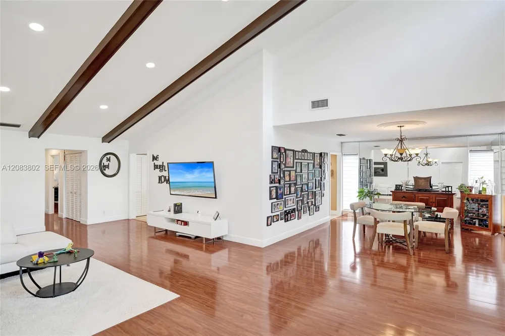 6141 Old Court Rd #229 Boca Raton, FL 33433