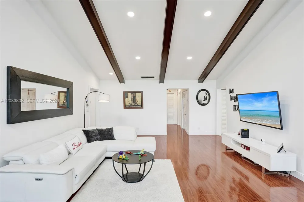 6141 Old Court Rd #229 Boca Raton, FL 33433