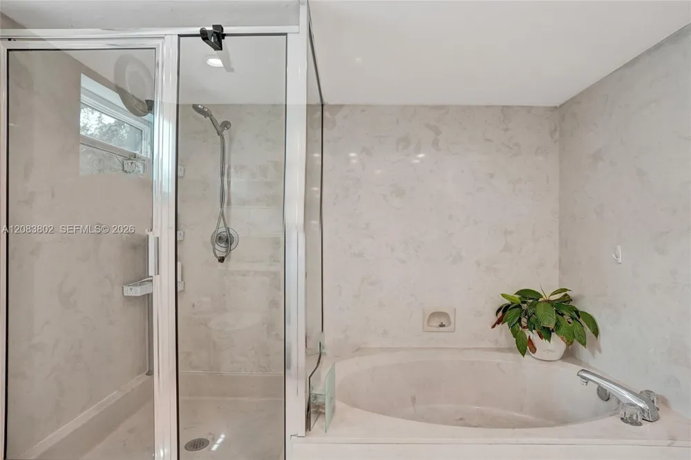 6141 Old Court Rd #229 Boca Raton, FL 33433