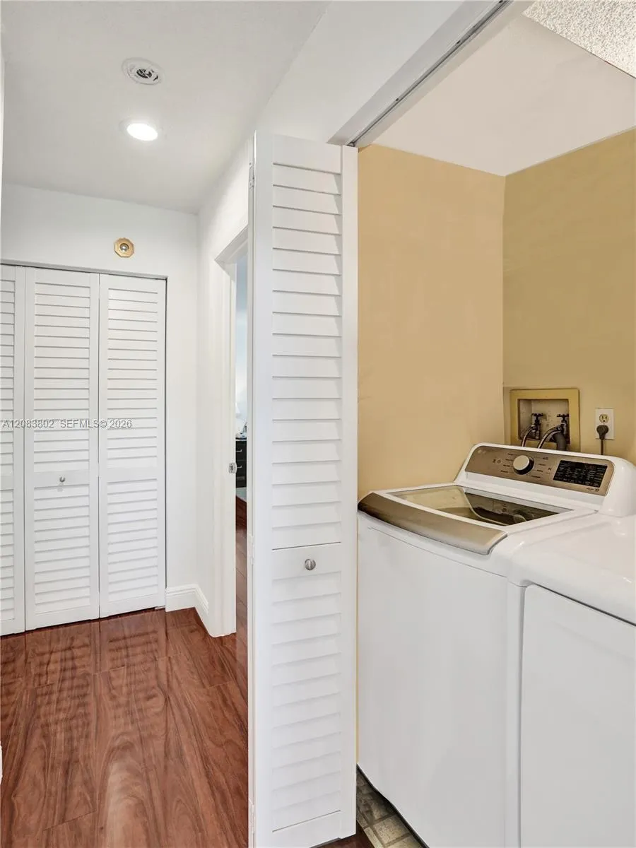 6141 Old Court Rd #229 Boca Raton, FL 33433