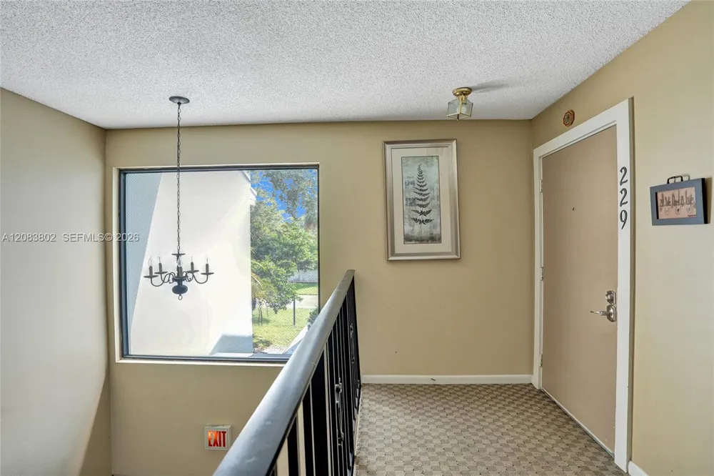 6141 Old Court Rd #229 Boca Raton, FL 33433