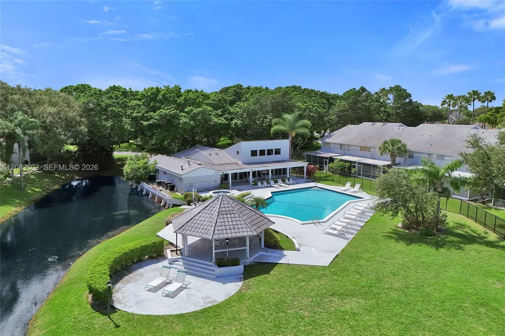 6141 Old Court Rd #229 Boca Raton, FL 33433