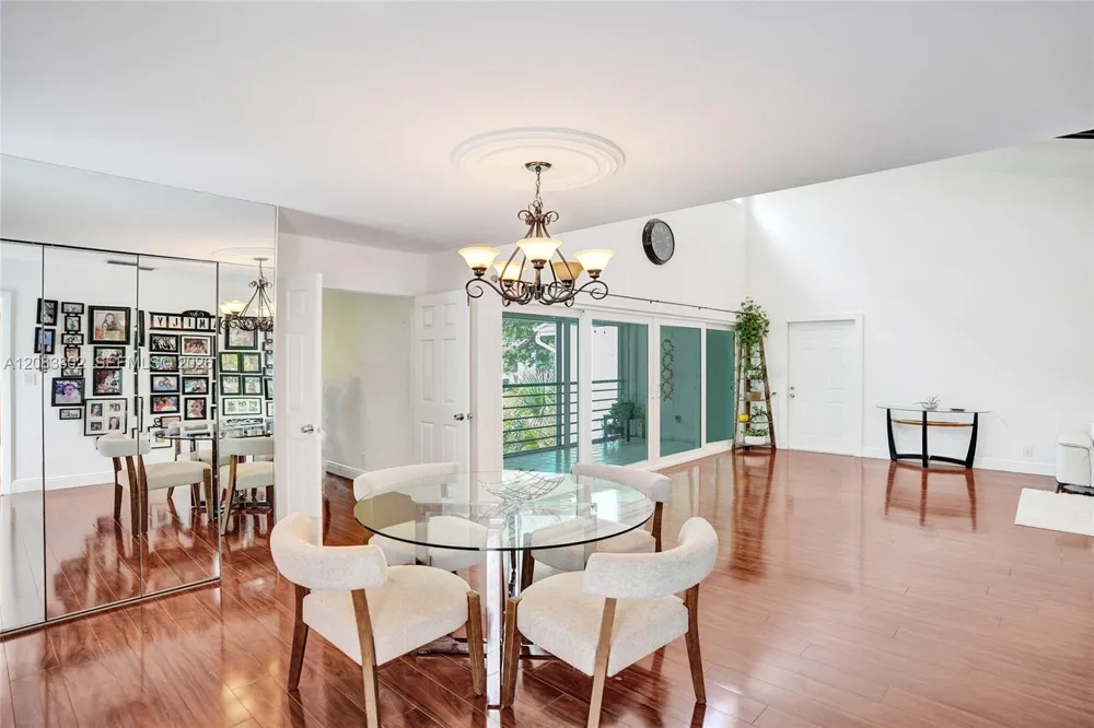 6141 Old Court Rd #229 Boca Raton, FL 33433