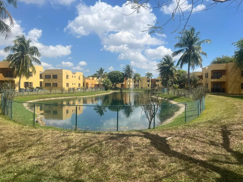 560 NW 114th Ave #204 Sweetwater, FL 33172
