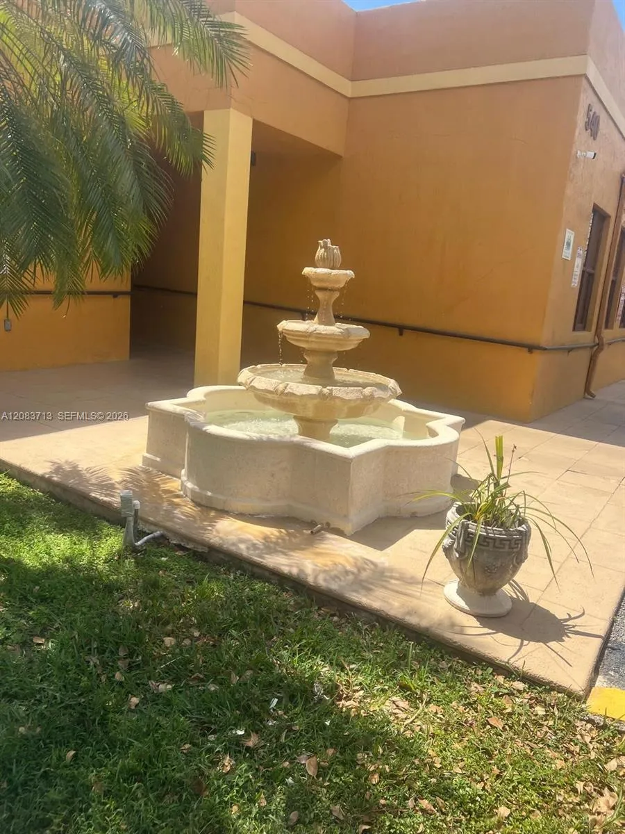560 NW 114th Ave #204 Sweetwater, FL 33172