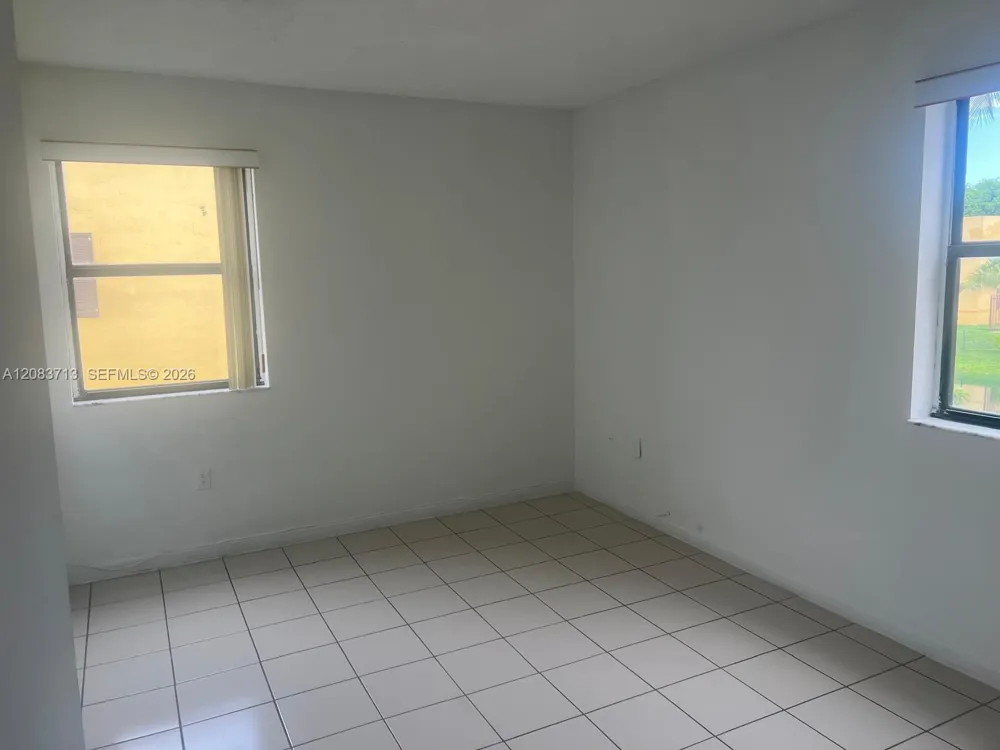 560 NW 114th Ave #204 Sweetwater, FL 33172