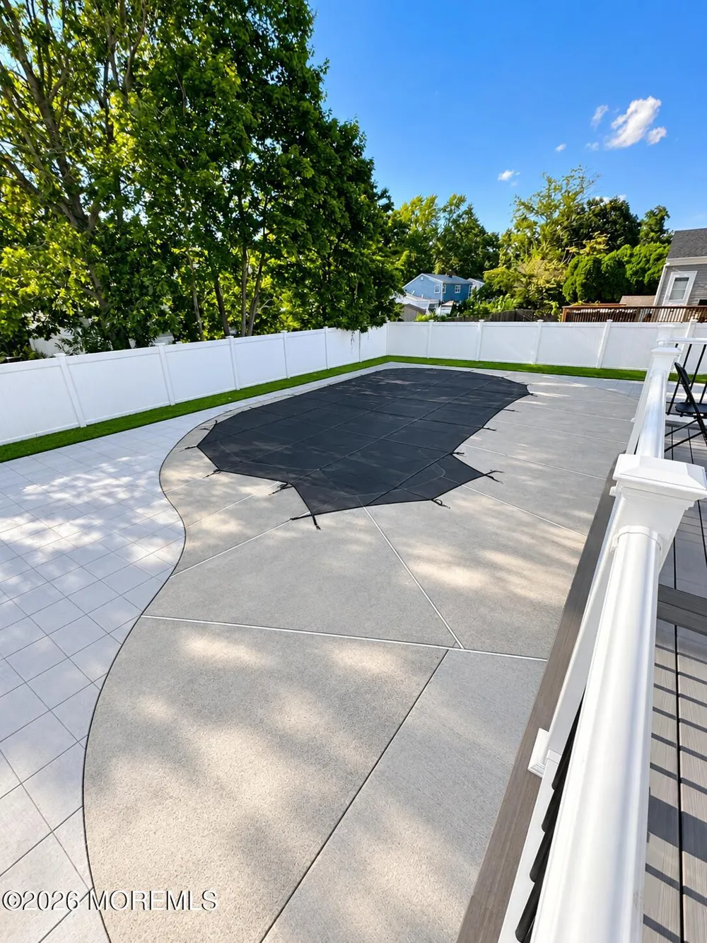 18 Branch Road Oakhurst, NJ 07755