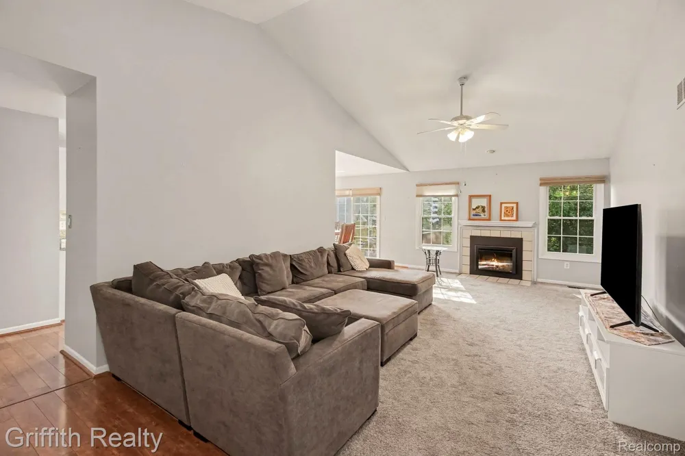 216 Sisu Knoll Drive Brighton City, MI 48116