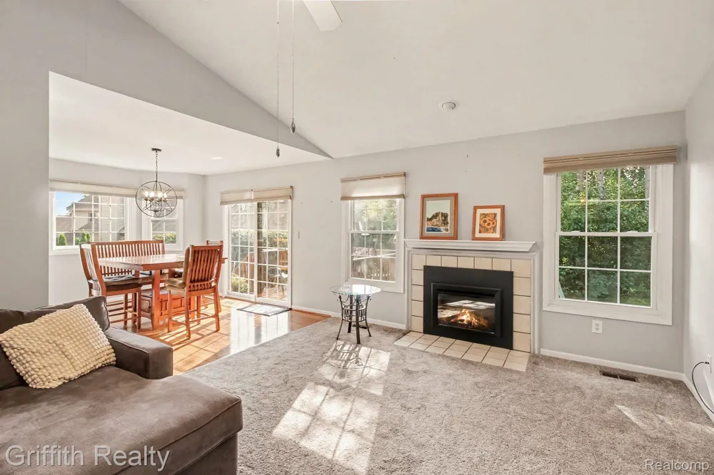 216 Sisu Knoll Drive Brighton City, MI 48116