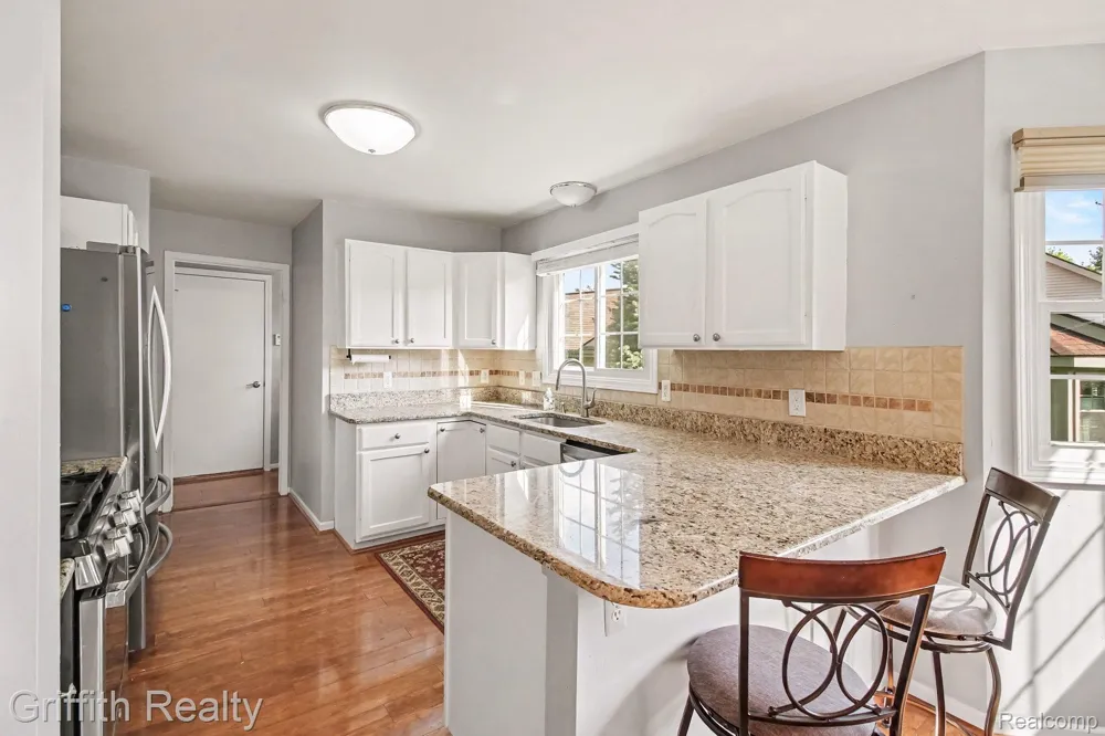 216 Sisu Knoll Drive Brighton City, MI 48116