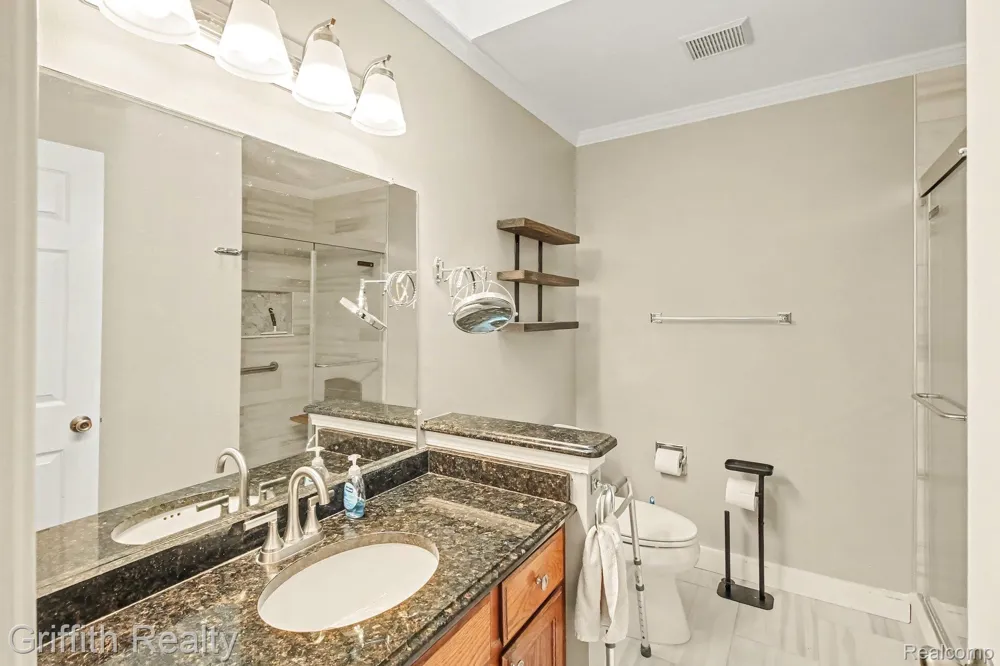 216 Sisu Knoll Drive Brighton City, MI 48116