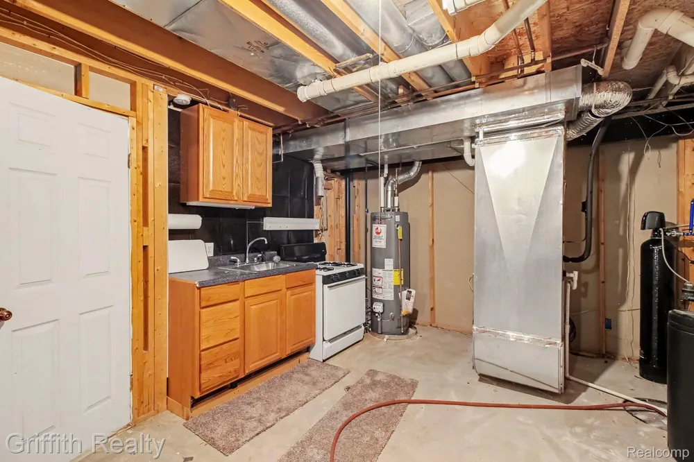 216 Sisu Knoll Drive Brighton City, MI 48116