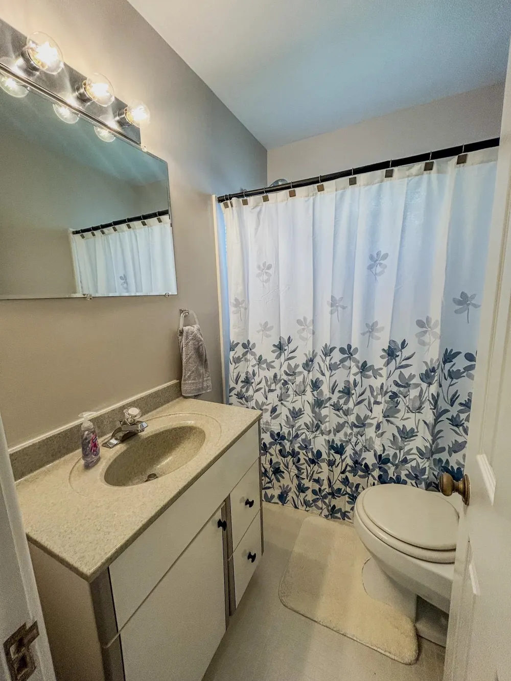 3505 Gratiot Avenue Flint City, MI 48503