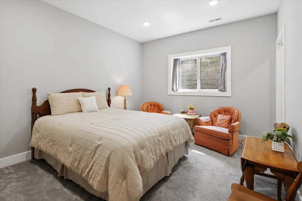 556 Shore Drive #14 South Haven City, MI 49090