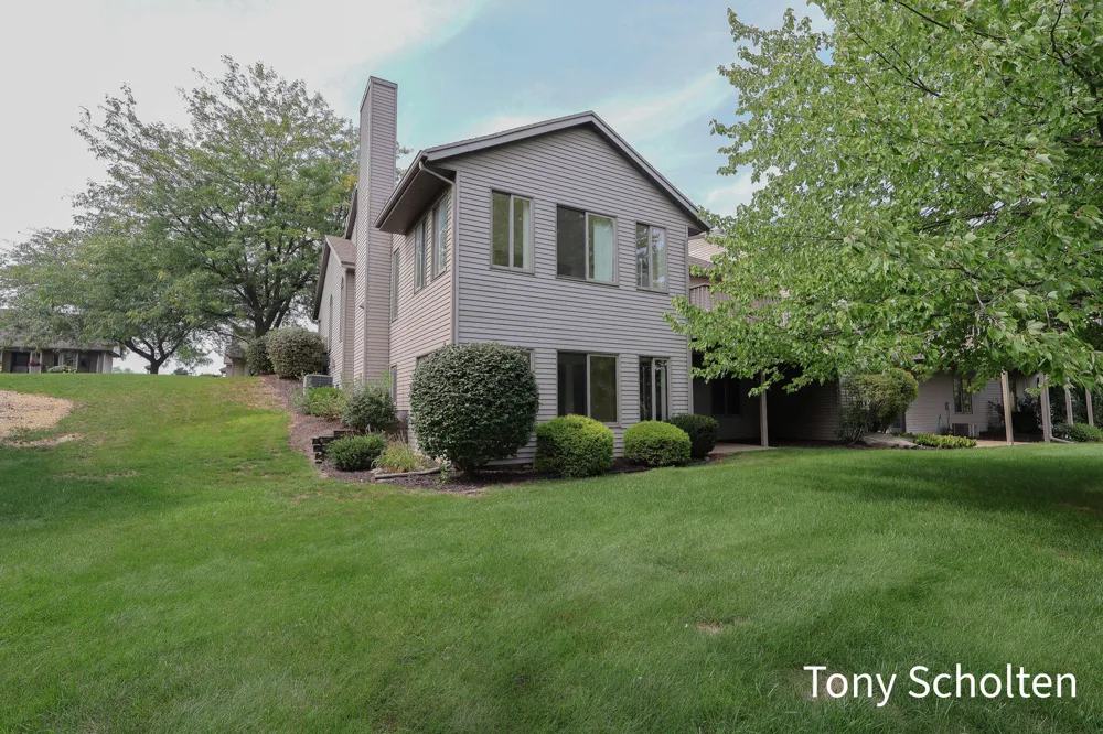 6256 Springmont Drive #39 Georgetown Charter Township, MI 49426