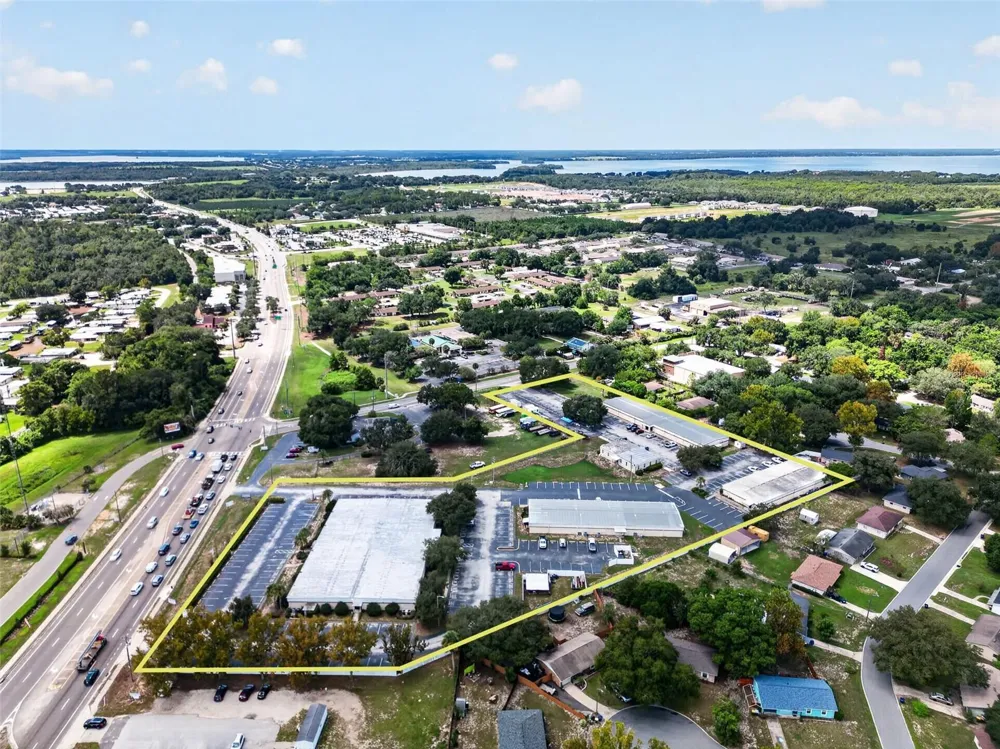 1300 S DUNCAN DRIVE Tavares, FL 32778