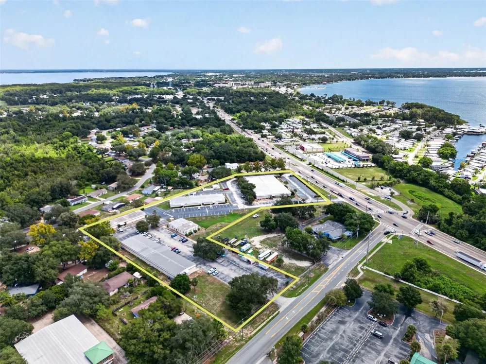 1300 S DUNCAN DRIVE Tavares, FL 32778