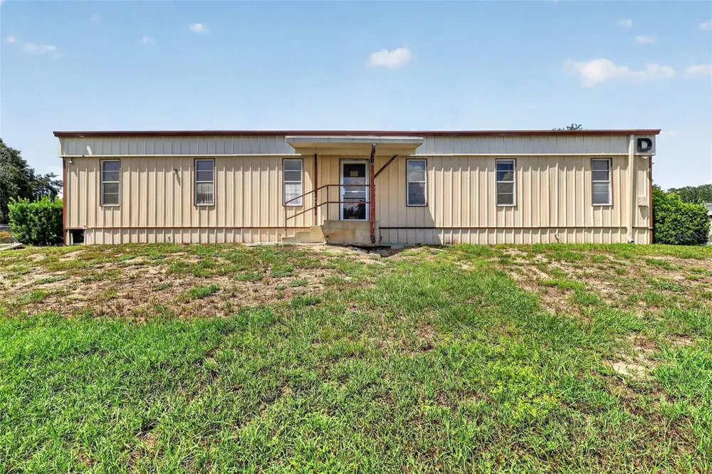 1300 S DUNCAN DRIVE Tavares, FL 32778