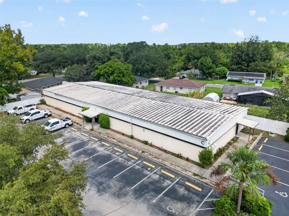 1300 S DUNCAN DRIVE Tavares, FL 32778