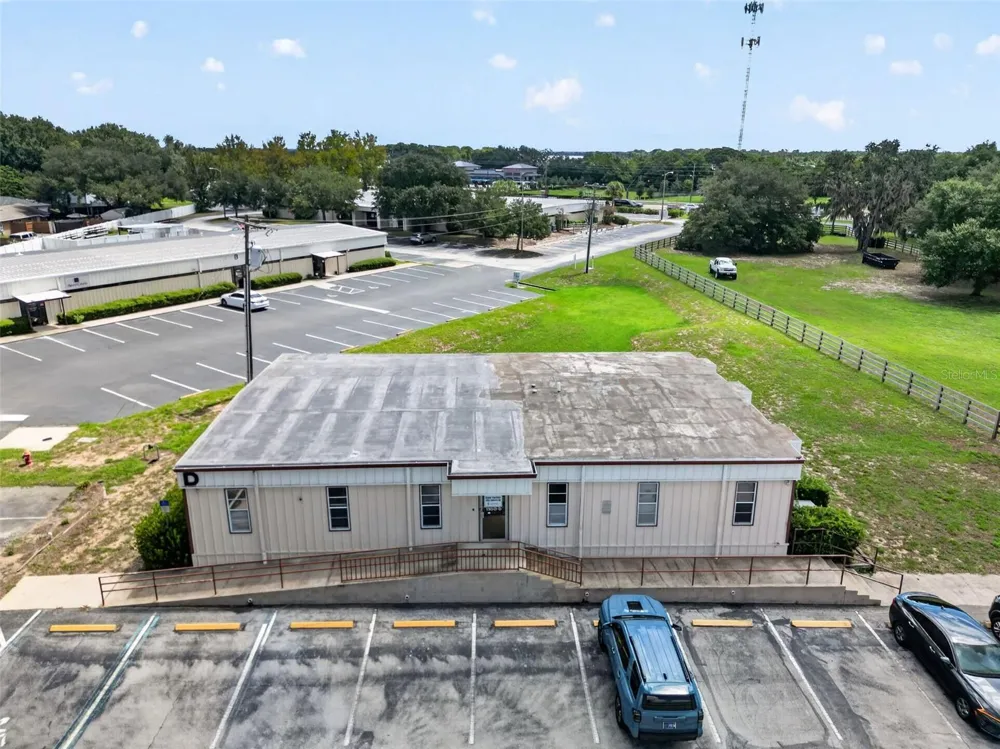 1300 S DUNCAN DRIVE Tavares, FL 32778