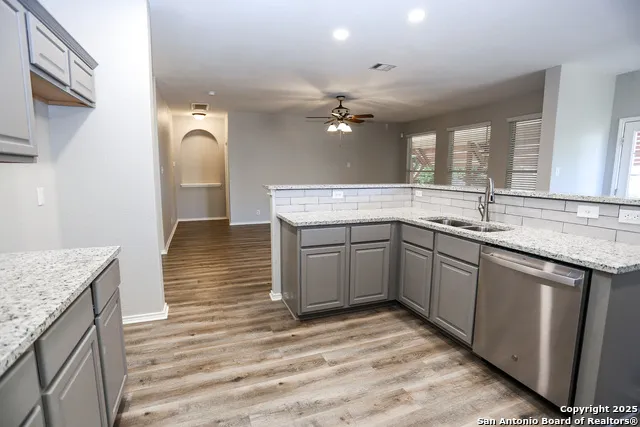 253 CORDERO DR Cibolo, TX 78108