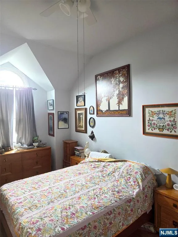 45 Royal 28 Hawthorne, NJ 07506