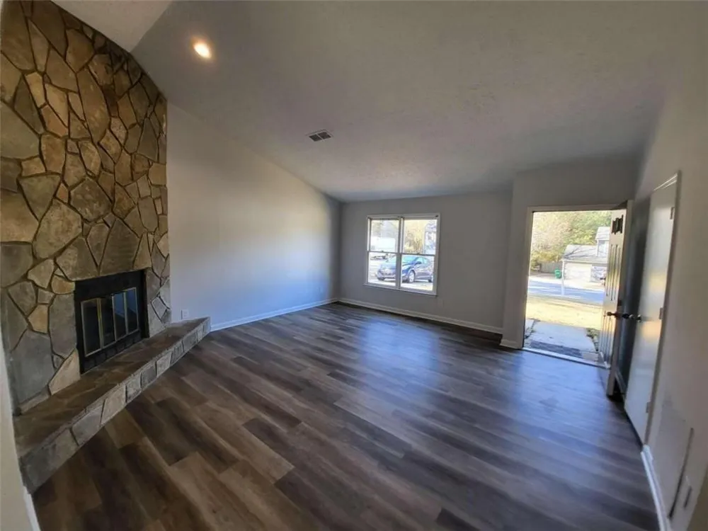 915 Fox Valley Court Stone Mountain, GA 30088