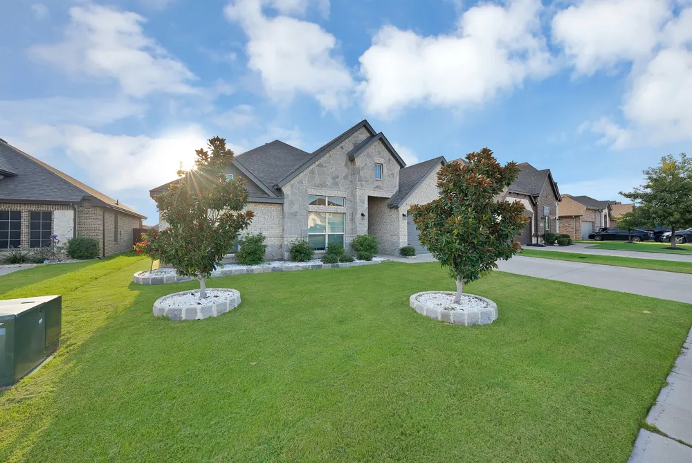 125 Colonial Drive Joshua, TX 76058