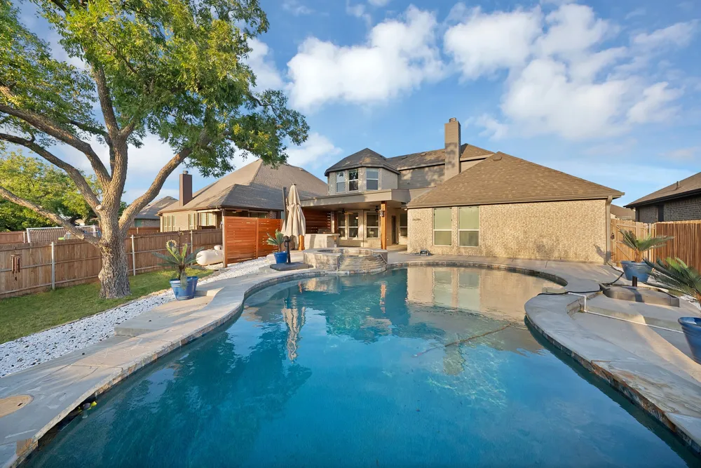 125 Colonial Drive Joshua, TX 76058