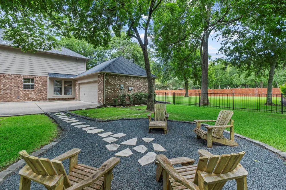 56 Big Trail Missouri City, TX 77459