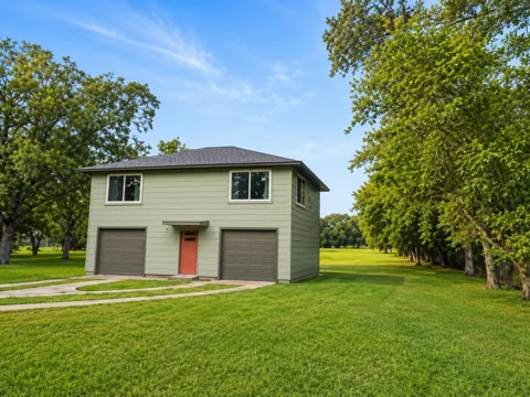 409 Doris Street