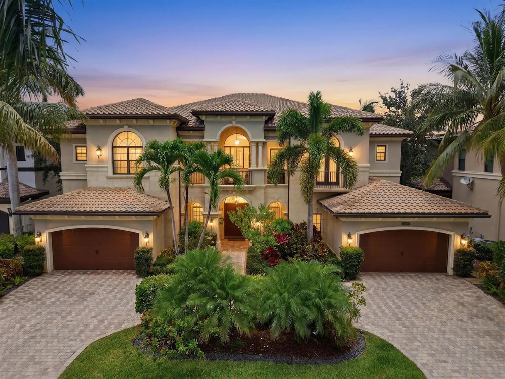 16907 Crown Bridge Drive Delray Beach, FL 33446