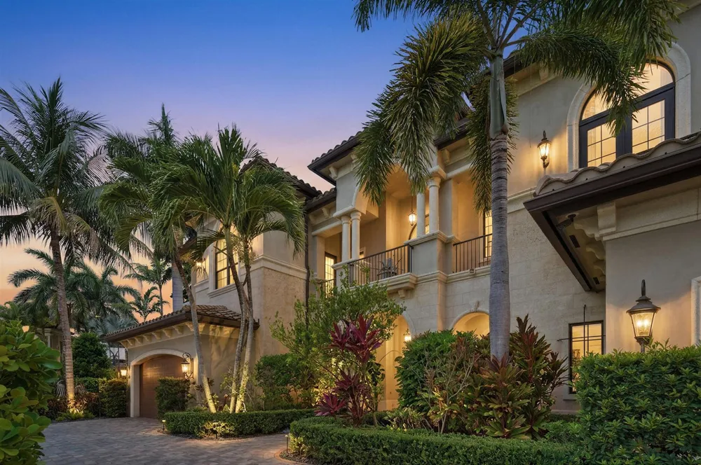 16907 Crown Bridge Drive Delray Beach, FL 33446