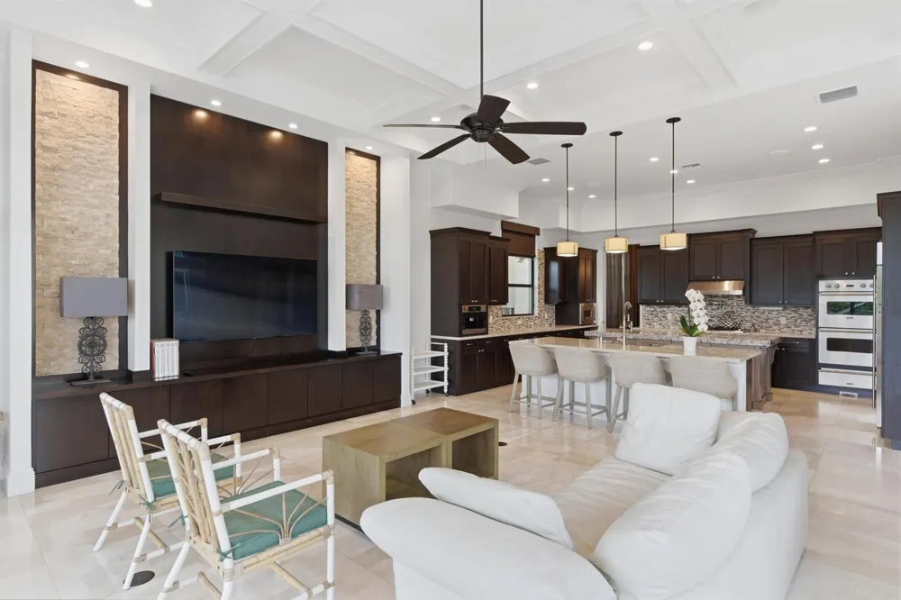 16907 Crown Bridge Drive Delray Beach, FL 33446